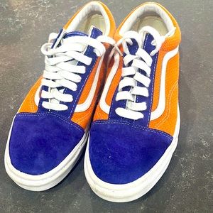 Men's sz 10.5 Vans old skool.  Great blue and orange colors